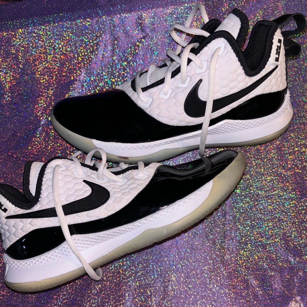 Nike Lebron Witness 3